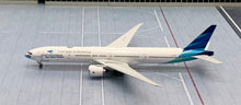 Load image into Gallery viewer, Phoenix 1/400 Garuda Indonesia Boeing 777-300ER PK-GIJ Mask #5
