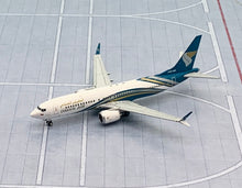 Load image into Gallery viewer, JC Wings 1/400 Oman Air Boeing 737-8MAX A4O-ME
