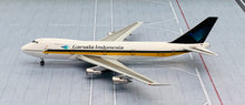 Load image into Gallery viewer, JC Wings 1/400 Garuda Indonesia Boeing 747-200 9V-SQL Singapore Airlines Hybrid
