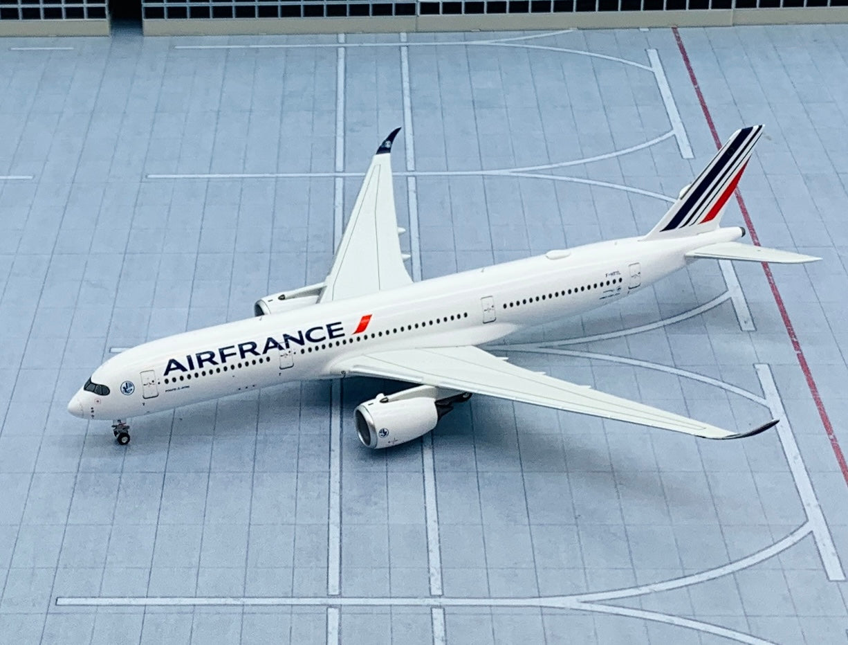 NG models 1/400 Air France Airbus A350-900 F-HTYL 39027 – First