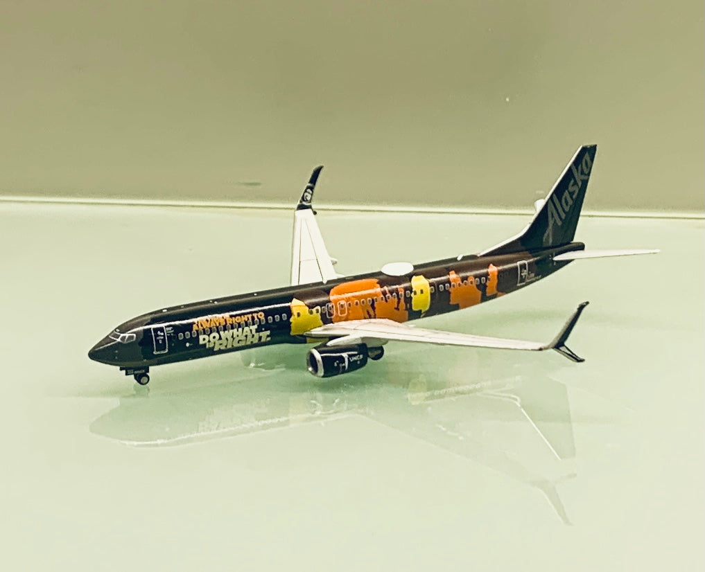 Gemini Jets 1/400 Alaska Airlines Boeing 737-900ER N492AS “Our Commitment”
