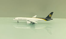 Load image into Gallery viewer, Gemini Jets 1/400 UPS United Parcel Services Boeing 757-200F N464UP
