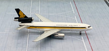 Load image into Gallery viewer, JC Wings 1/400 Singapore Airlines Douglas DC-10-30 9V-SDC
