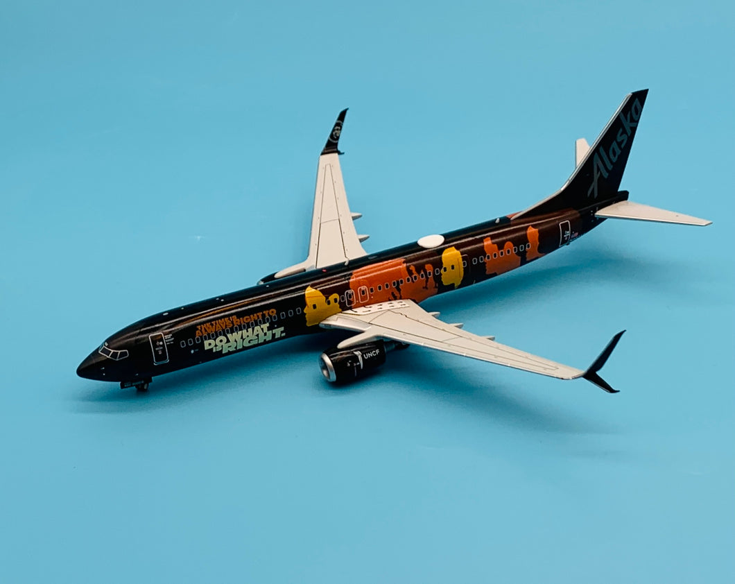 Gemini Jets 1/200 Alaska Airlines Boeing 737-900ER N492AS Our Commitment