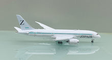 Load image into Gallery viewer, JC Wings 1/400 Zip Air Boeing 787-8 JA822J flaps down
