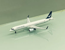 Load image into Gallery viewer, JC Wings 1/400 Cathay Pacific Airbus A321NEO B-HPB
