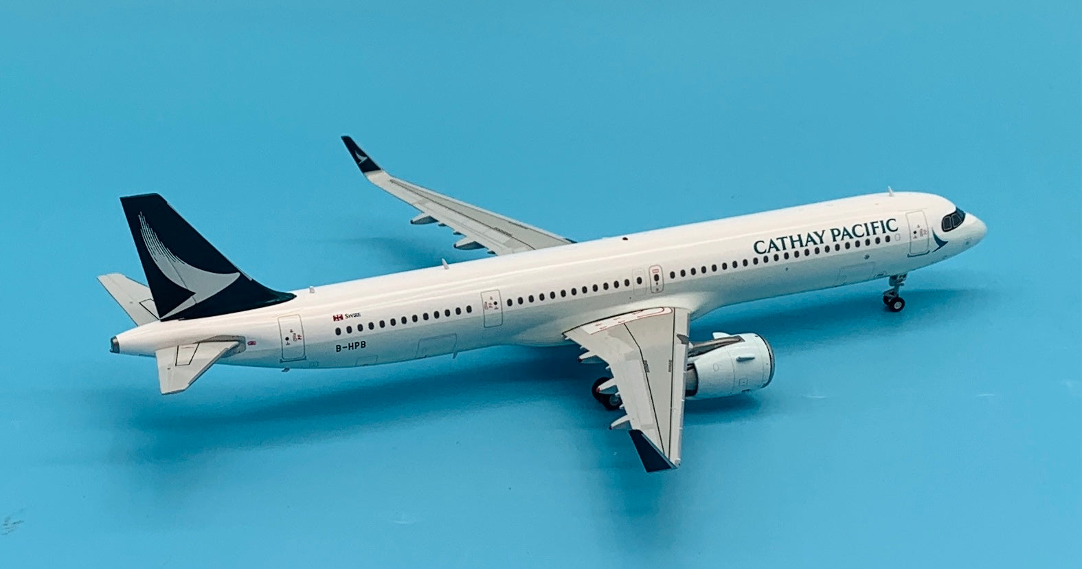JC Wings 1/200 Cathay Pacific Airbus A321NEO B-HPB – First Class