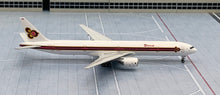 Load image into Gallery viewer, JC Wings 1/400 Thai International Airways Boeing 777-300 Old Livery HS-TKE
