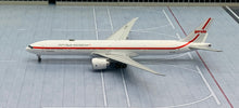 Load image into Gallery viewer, JC Wings 1/400 Garuda Indonesia Boeing 777-300(ER) &quot;Republik Indonesia&quot; PK-GIG
