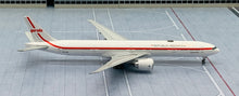 Load image into Gallery viewer, JC Wings 1/400 Garuda Indonesia Boeing 777-300(ER) &quot;Republik Indonesia&quot; PK-GIG
