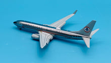 Load image into Gallery viewer, Gemini Jets 1/200 American Airlines Boeing 737-800 N905NN &quot;Astrojet&quot; Polished flaps down
