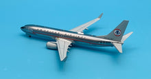 Load image into Gallery viewer, Gemini Jets 1/200 American Airlines Boeing 737-800 N905NN &quot;Astrojet&quot; Polished
