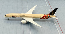 Load image into Gallery viewer, JC Wings 1/400 Saudi Arabian Airlines Boeing 787-9 G20 HZ-ARF
