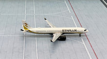 Load image into Gallery viewer, JC Wings 1/400 Starlux Airbus A321NEO B-58201
