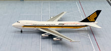 Load image into Gallery viewer, JC Wings 1/400 Singapore Airlines Boeing 747-200 9V-SIA &quot;California here we come&quot;
