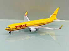 Load image into Gallery viewer, Phoenix 1/400 DHL Boeing 767-300ER N284DH
