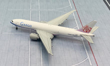 Load image into Gallery viewer, Gemini Jets 1/400 China Airlines Cargo Taiwan Boeing 777F B-18771 Flaps down
