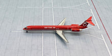 Load image into Gallery viewer, Gemini Jets 1/400 New York Air McDonnell Douglas MD-82 N805NY

