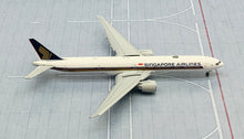 Load image into Gallery viewer, JC Wings 1/400 Singapore Airlines Boeing 777-300ER 9V-SWY flaps down
