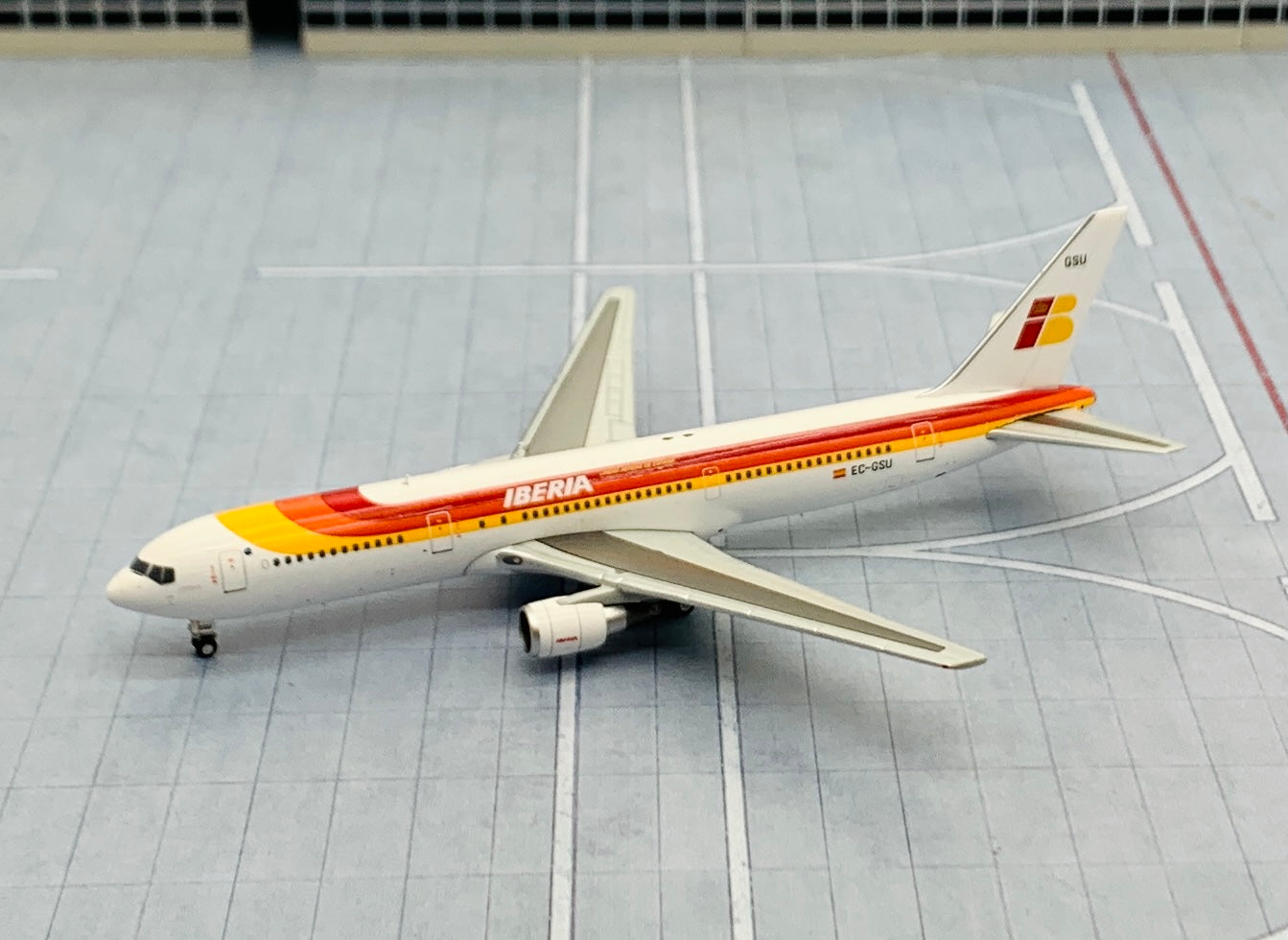 JC Wings 1/400 Iberia Boeing 767-300ER EC-GSU