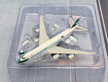 Load image into Gallery viewer, JC Wings 1/400 Cathay Pacific Cargo Boeing 747-8F B-LJF interactive series
