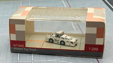 Load image into Gallery viewer, JC Wings 1/200 JAL oc WT500E Towing Tractor GSE2WT500E03

