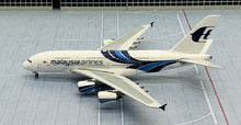 Load image into Gallery viewer, Phoenix 1/400 Malaysia Airlines Airbus A380 9M-MNC
