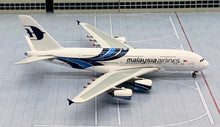Load image into Gallery viewer, Phoenix 1/400 Malaysia Airlines Airbus A380 9M-MNC
