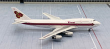 Load image into Gallery viewer, Phoenix 1/400 Thai International Airways Boeing 747-400 HS-TGD
