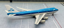 Load image into Gallery viewer, Phoenix 1/400 KLM Royal Dutch Airlines Boeing 747-400 PH-BFR
