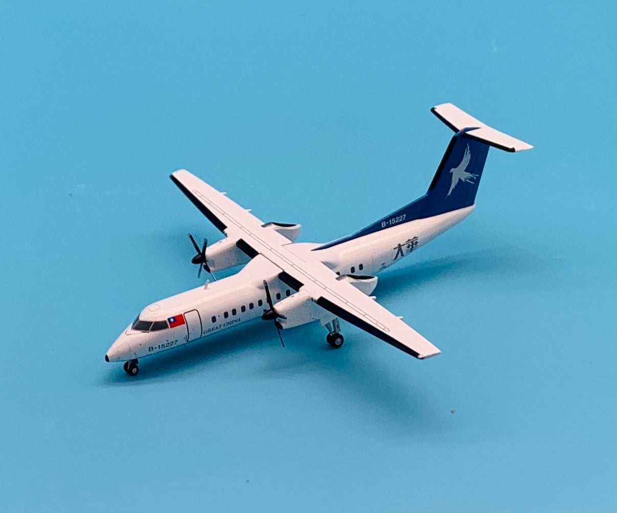 JC Wings 1/200 Great China Air Bombardier Dash 8-Q300 B-15237
