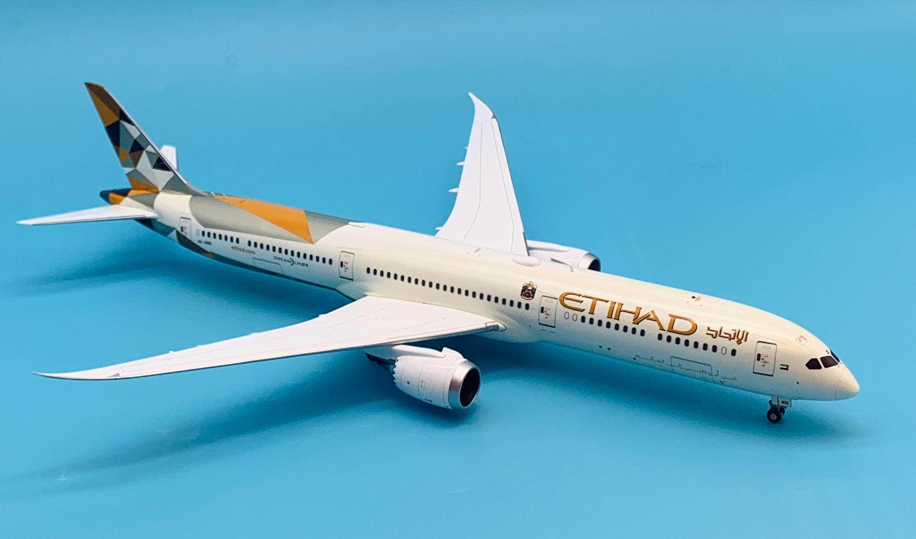 JC Wings 1/200 Etihad Airways Boeing 787-10 A6-BMD – First Class