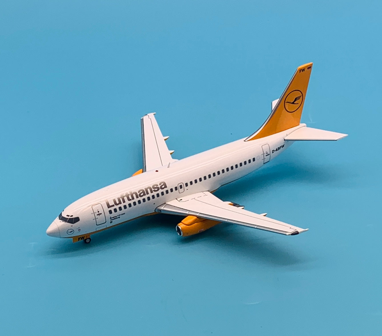 JC Wings 1/200 Lufthansa Boeing 737-200 D-ABFW – First Class