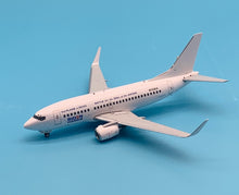 Load image into Gallery viewer, JC Wings 1/200 Boeing 737-500 Biden Harries &quot;battle for the soul of the nation&quot; N732KA
