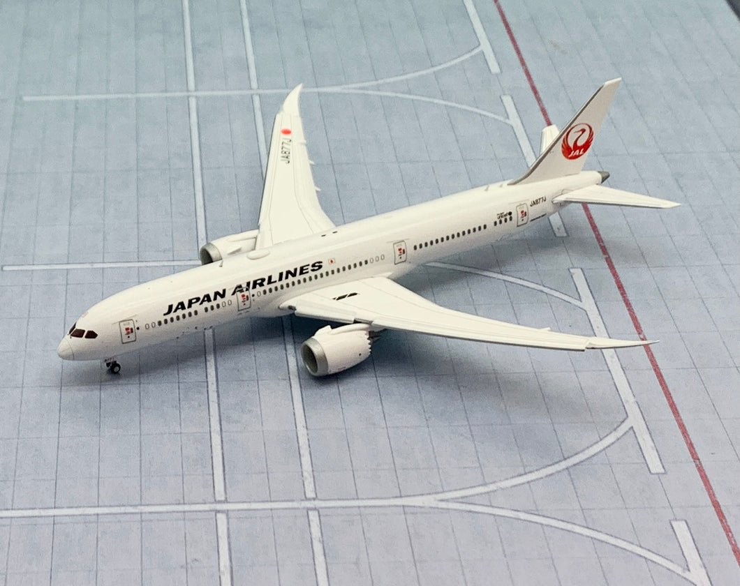 JC Wings 1/400 JAL Japan Airlines Boeing 787-9 JA877J flaps down