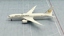 Load image into Gallery viewer, JC Wings 1/400 JAL Japan Airlines Boeing 787-8 JA835J

