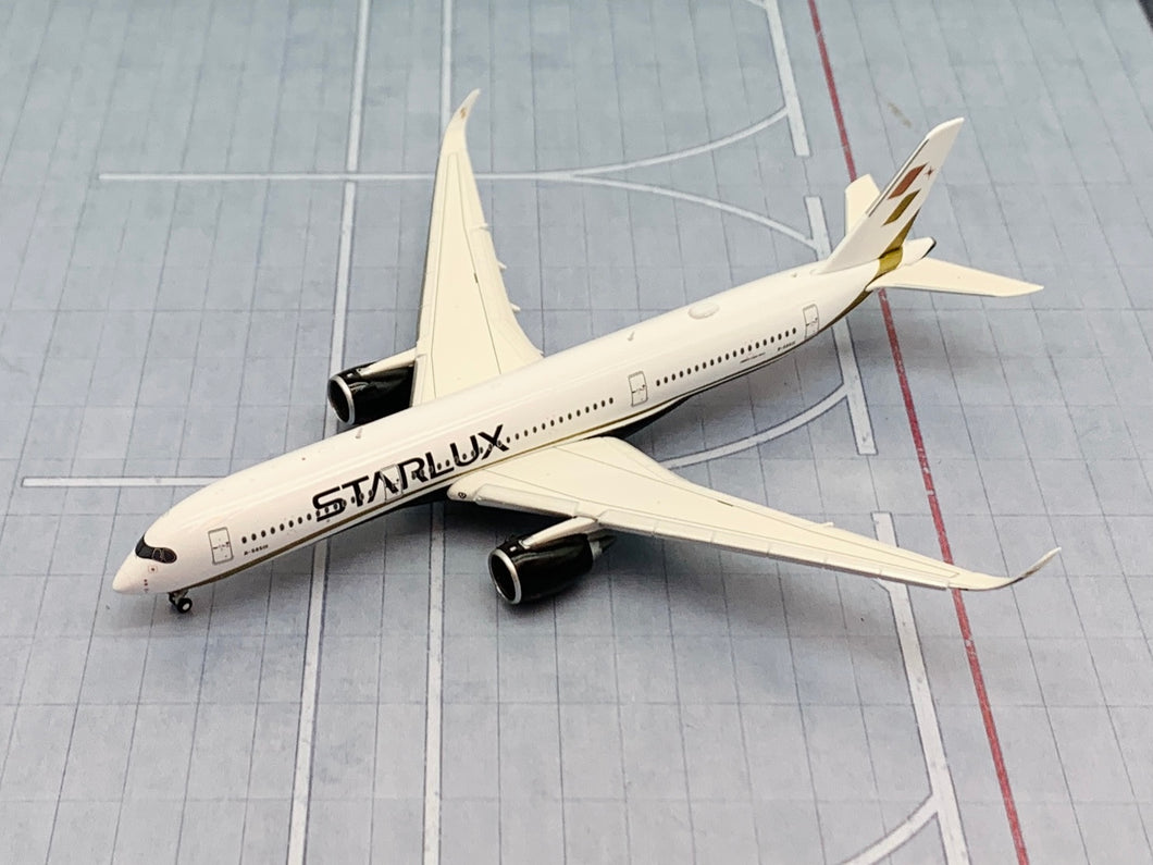 JC Wings 1/400 Starlux Airbus A350-900XWB B-58501 flaps down