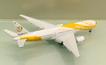 Load image into Gallery viewer, JC Wings 1/400 NokScoot Boeing 777-200ER HS-XBF flaps down
