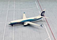 Load image into Gallery viewer, NG models 1/400 Alaska Airlines Boeing 737-800 Scimatar N512AS 58095
