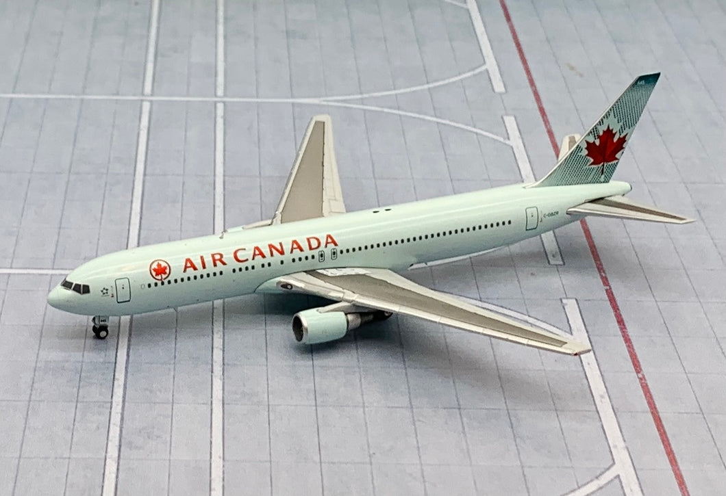 JC Wings 1/400 Air Canada Boeing 767-300ER C-GBZR ice blue colour