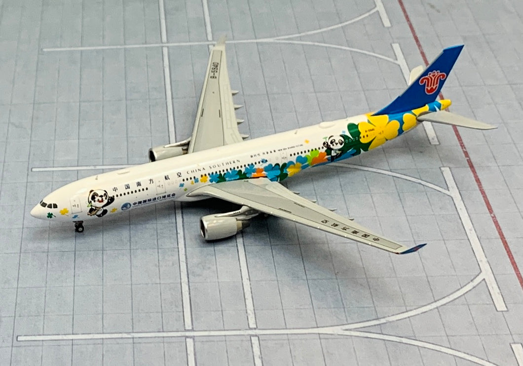 JC Wings 1/400 China Southern Airlines Airbus A330-300 Import Expo B-5940