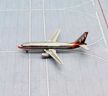 Load image into Gallery viewer, JC Wings 1/400 Boeing 737-300 Farnborough Air Show 1984 N352AU
