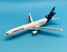 Load image into Gallery viewer, JC Wings 1/200 Lufthansa Cargo McDonnell Douglas MD-11F D-ALCC
