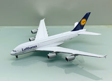 Load image into Gallery viewer, JC Wings 1/400 Lufthansa Airbus A380 D-AIMK
