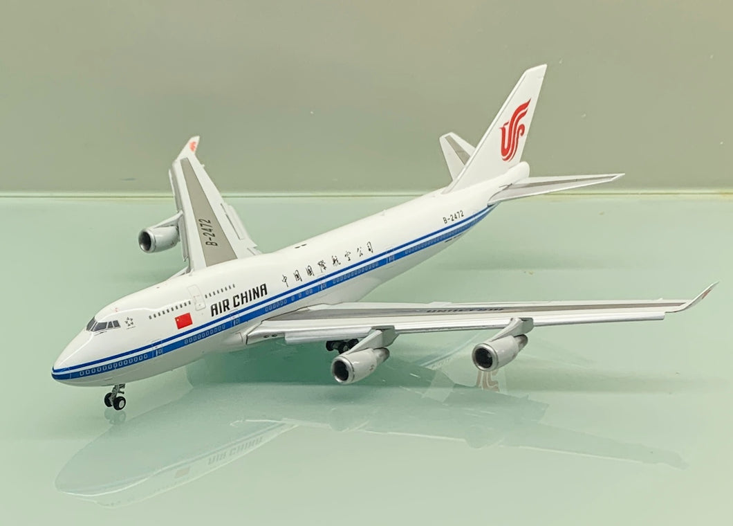 JC Wings 1/400 Air China Boeing 747-400 B-2472 flaps down