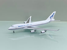 Load image into Gallery viewer, JC Wings 1/400 Boeing Company 747-400F House Colour N6005C
