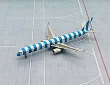 Load image into Gallery viewer, Gemini Jets 1/400 Condor Flugdienst Boeing 757-300 D-ABOI
