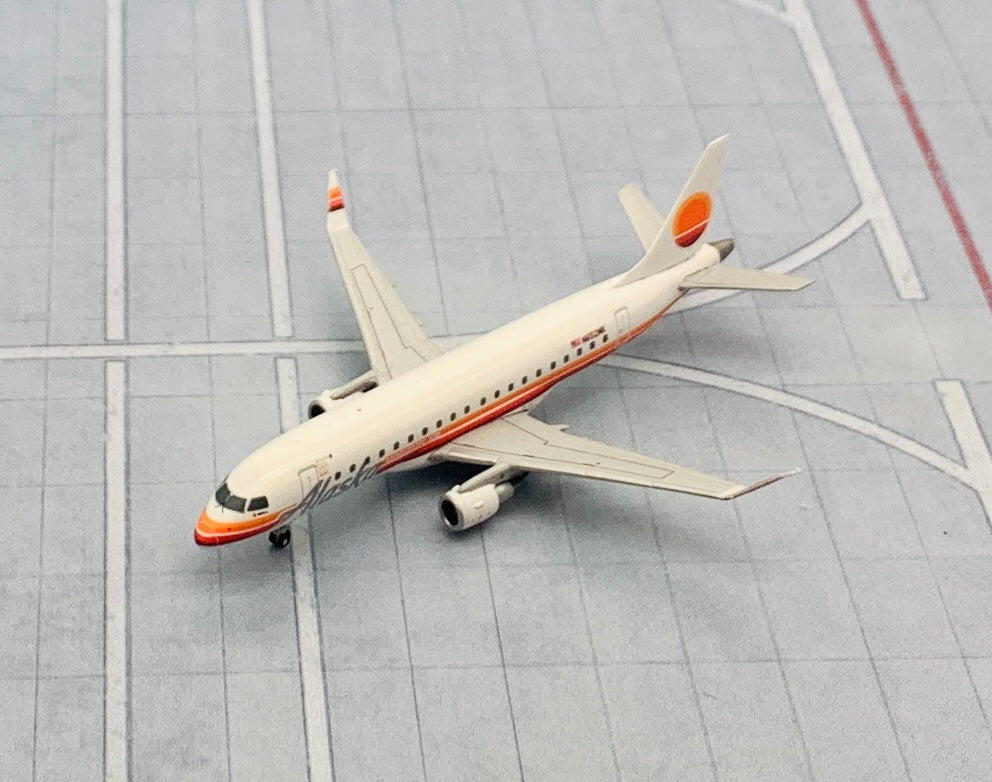 アラスカ　ハスキーズ　ERJ-175　1/400 Embraer ERJ-175 Commercial Aircraft 