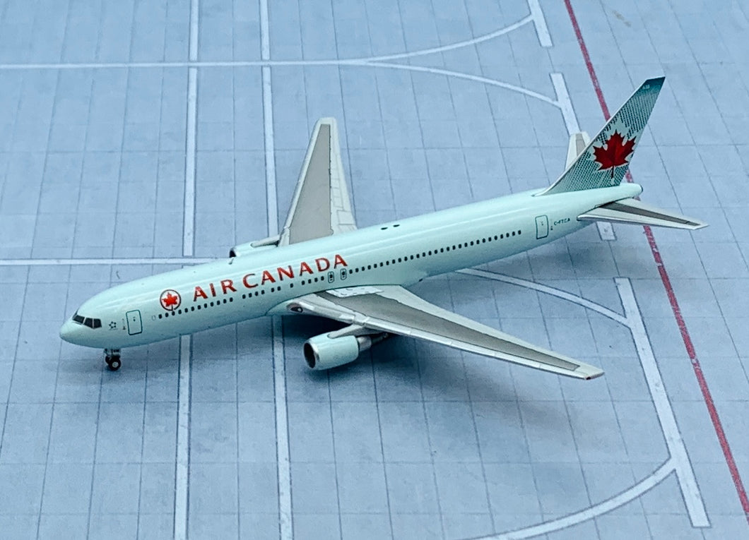 JC Wings 1/400 Air Canada Boeing 767-300ER C-FTCA ice blue colour