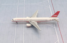 Load image into Gallery viewer, JC Wings 1/400 Far Eastern Air Transport FAT Boeing 757-200 B-27015
